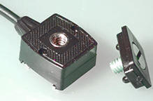 Shoe mount with 1/4 20 screw